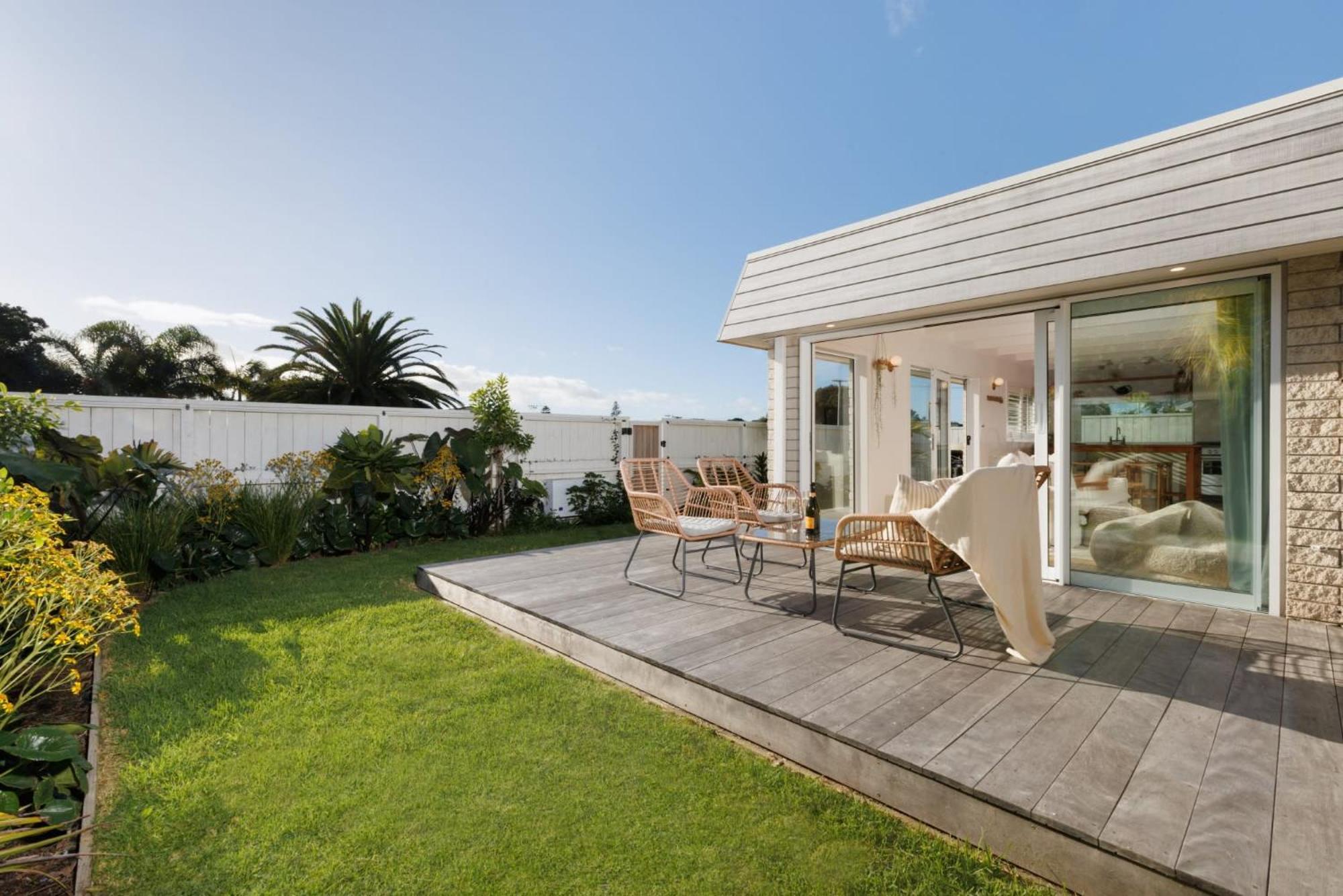 The Endless Summer Home - Beach And Town Location Маунт-Маунгани Экстерьер фото